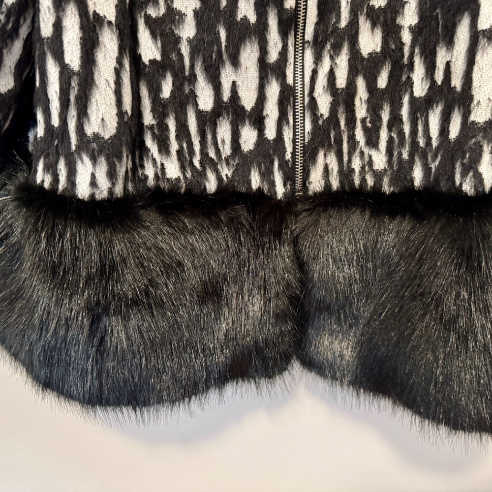 French Connection Faux Fur Crop Zip Up Jacket, Women's Size U.S. 6 - Picture 6 of 11